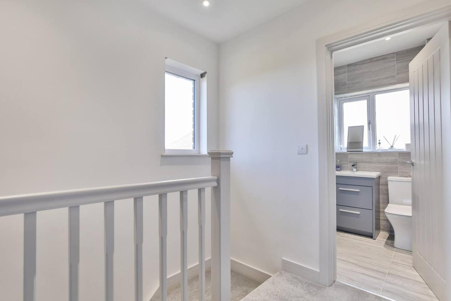 Modern, Cosy Whole House Wifi Close To Attractions Sheffield Buitenkant foto