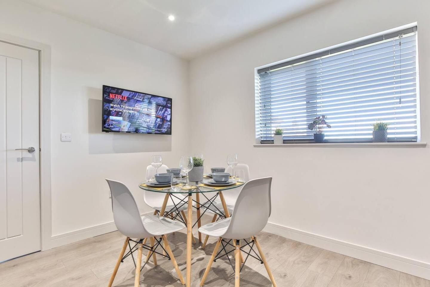 Modern, Cosy Whole House Wifi Close To Attractions Sheffield Buitenkant foto