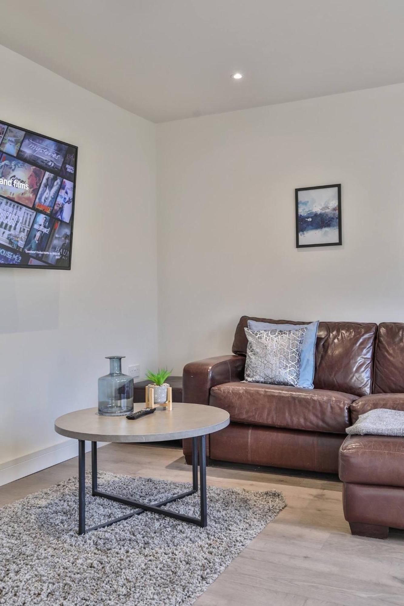 Modern, Cosy Whole House Wifi Close To Attractions Sheffield Buitenkant foto